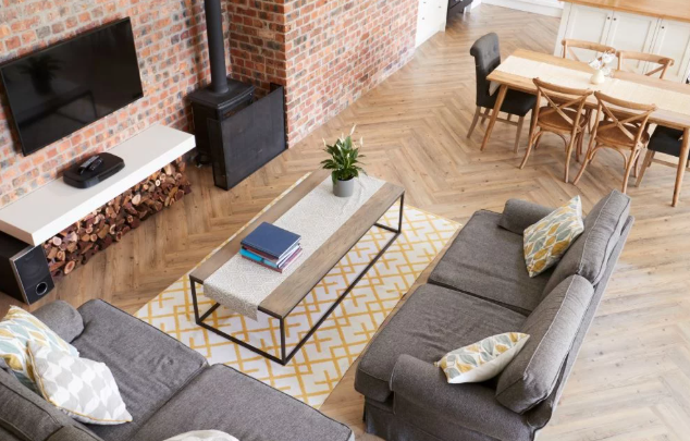 Moderne og ferdig oppusset leilighet som viser resultat av profesjonell renovering